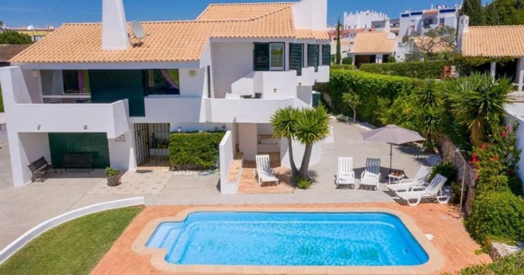 CASA LEROS Albufeira